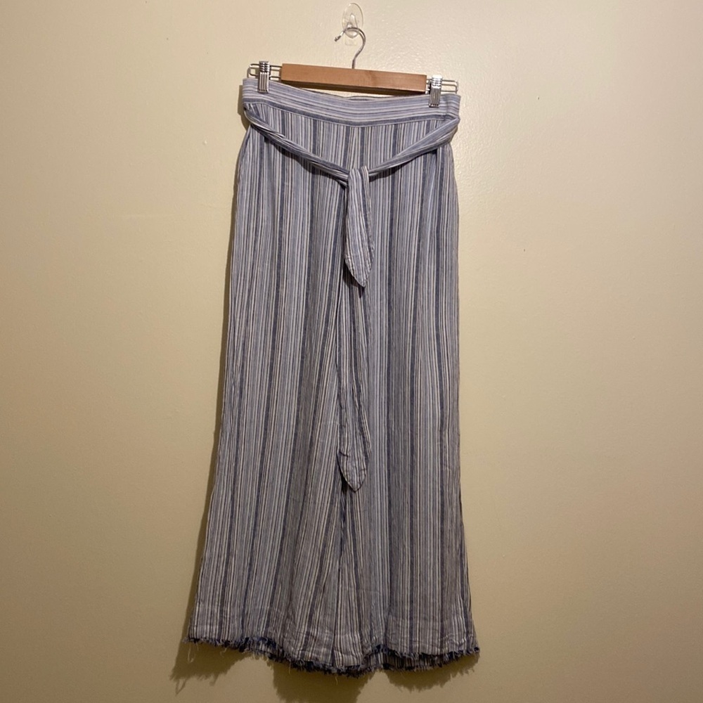 CLOTH & STONE RAYON & LEN BELTED CROP PANTS  WITH POCKETS . Size S